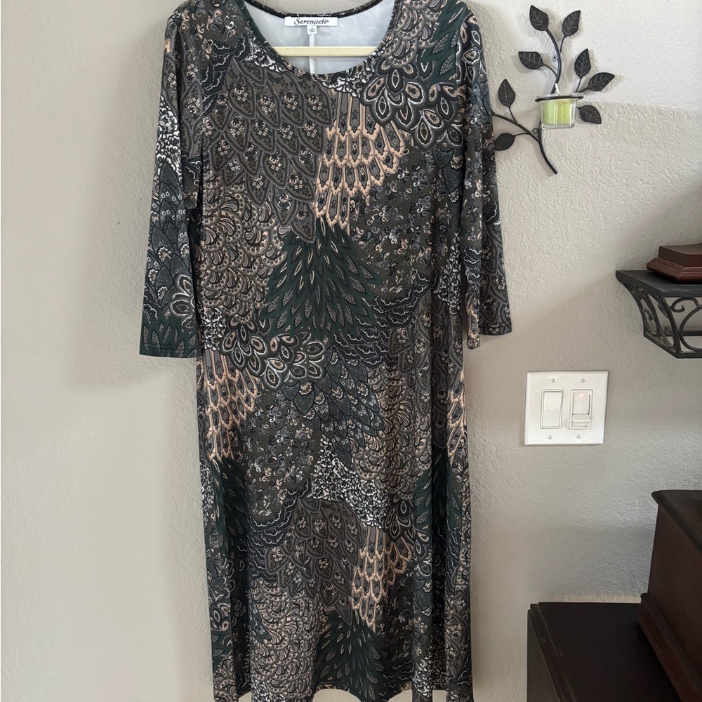 Serengeti Black and Cream Long Sleeve Dress